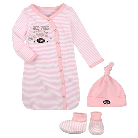 newborn baby clothes at jet